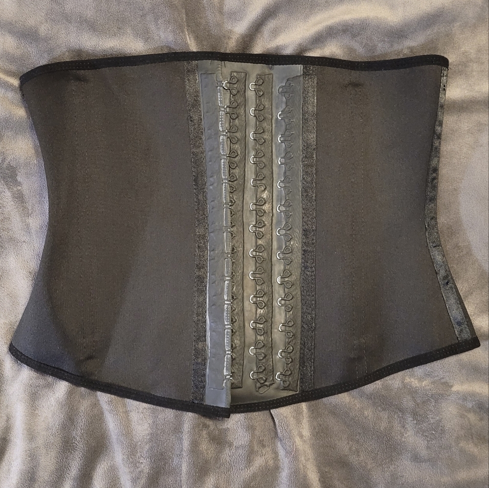 Black Waist Trainer